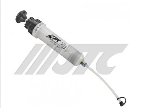 HAND OPERATED FLUID SYRINGE